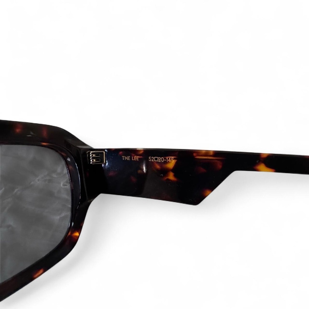 Komono “The Lee” Oversized Tortoise Shell Sunglasses - Picture 4 of 7
